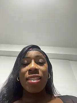 Snapshot of ZarahFerreira chatting on February 25, 10:31 pm ZarahFerreira online show from February 25, 10:31 pm