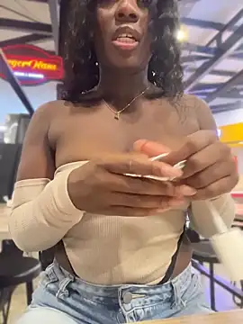 ZarahFerreira online show from April 21, 1:42 am