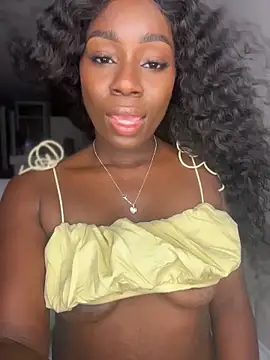 ZarahFerreira online show from May 16, 1:37 am