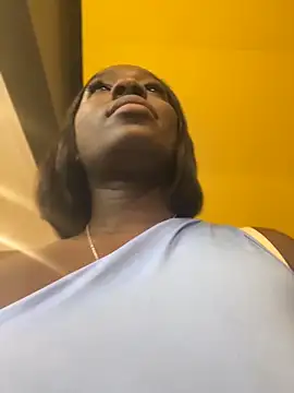 ZarahFerreira online show from May 22, 11:47 pm