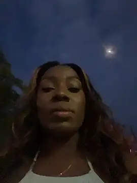 Snapshot of ZarahFerreira chatting on June 24, 11:46 pm ZarahFerreira online show from June 24, 11:46 pm