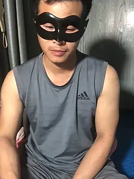  Men 2026 online show from May 12, 5:30 pm