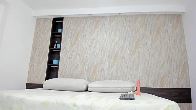 alina hart online show from February 23, 3:30 am