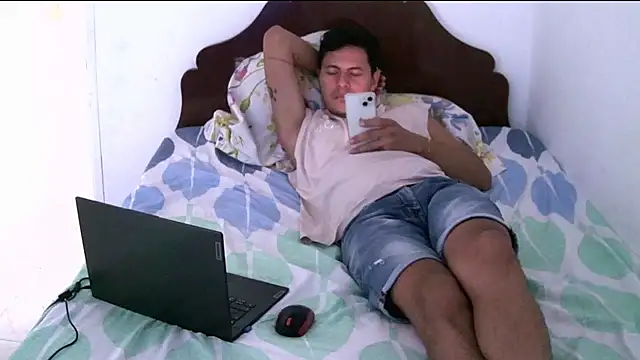 19daniboy online show from May 13, 4:58 pm