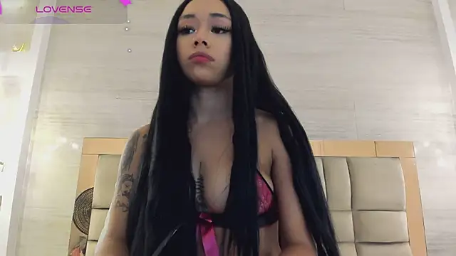Snapshot of bella_novoa chatting on July 6, 3:13 am bella novoa online show from July 6, 3:13 am
