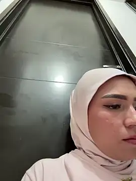 Snapshot of Darsha_Khemu chatting on June 10, 10:11 pm Darsha Khemu online show from June 10, 10:11 pm