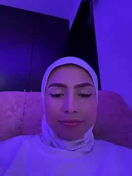 Snapshot of Darsha_Khemu chatting on June 16, 9:48 pm Darsha Khemu online show from June 16, 9:48 pm