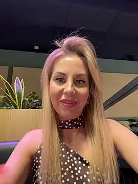 LisaMurr online show from March 25, 11:53 am