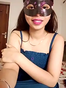 cute girl 29 online show from June 22, 6:05 pm