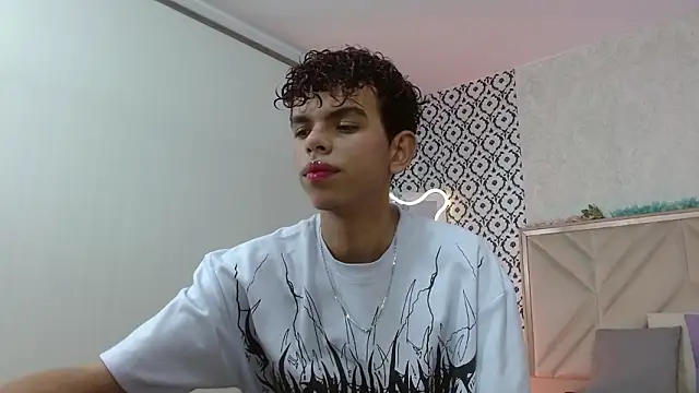 keahi tay online show from March 1, 11:43 am