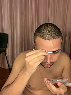 Snapshot of Simone026 chatting on March 11, 5:07 pm Simone026 online show from March 11, 5:07 pm