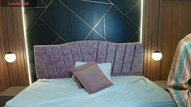 MoriahStorm online show from March 23, 12:16 pm