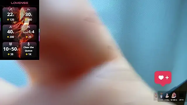 MoriahStorm online show from April 7, 12:40 pm