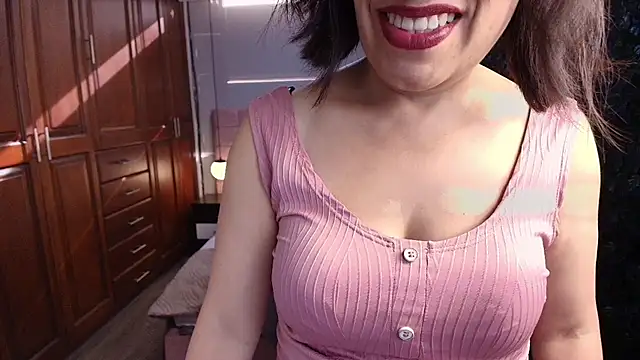 MoriahStorm online show from June 2, 12:38 pm