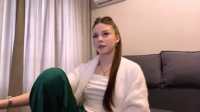 adelecloud online show from February 18, 8:44 am