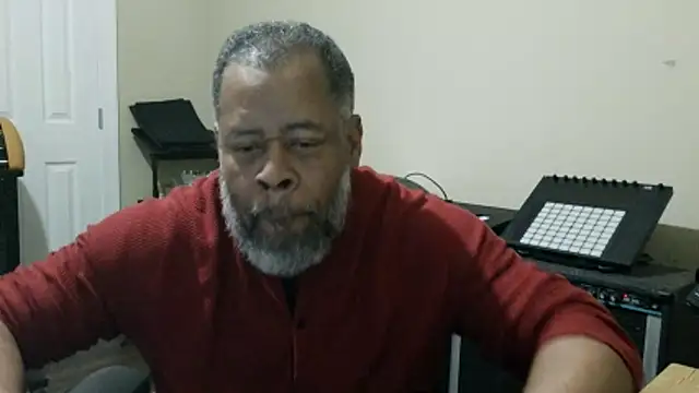 Cleozevo1961 online show from April 21, 12:01 pm
