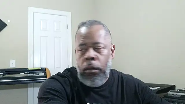 Cleozevo1961 online show from March 20, 3:35 pm