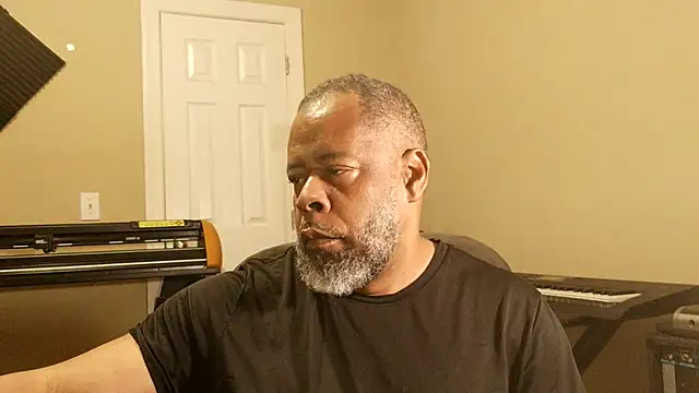 Cleozevo1961 online show from March 28, 11:00 am