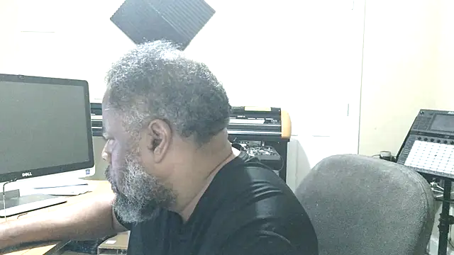 Cleozevo1961 online show from May 20, 11:29 am