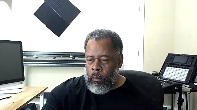 Cleozevo1961 online show from May 19, 7:54 pm