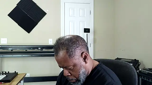 Cleozevo1961 online show from April 7, 5:04 pm