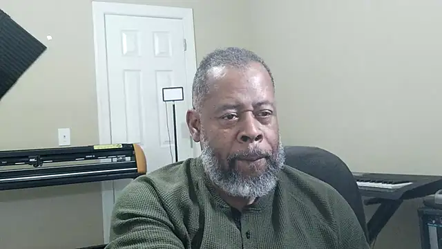 Cleozevo1961 online show from March 24, 3:34 pm