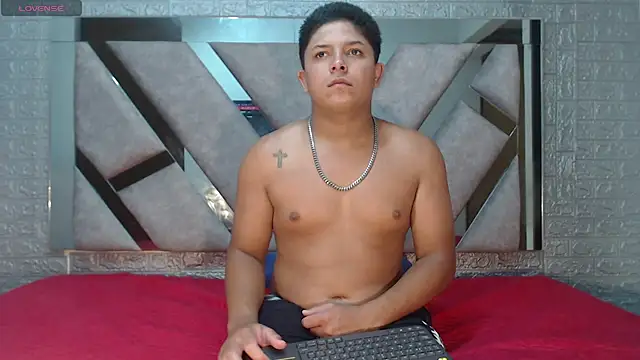 Alexa-Dulce online show from April 1, 1:30 am