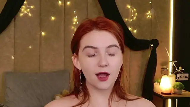 Melanie Stouns online show from March 11, 12:10 pm