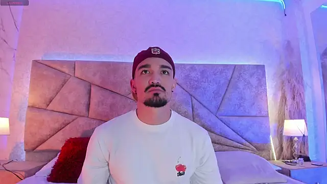 SavageCross1 online show from February 21, 8:00 pm