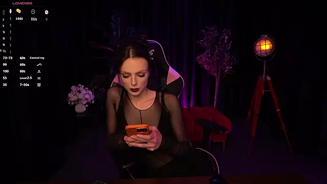 Wild Alice me online show from June 3, 3:50 pm