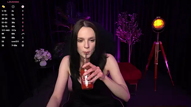 Wild Alice me online show from April 22, 3:08 pm