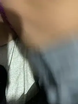 tuputa420 online show from April 6, 1:01 am