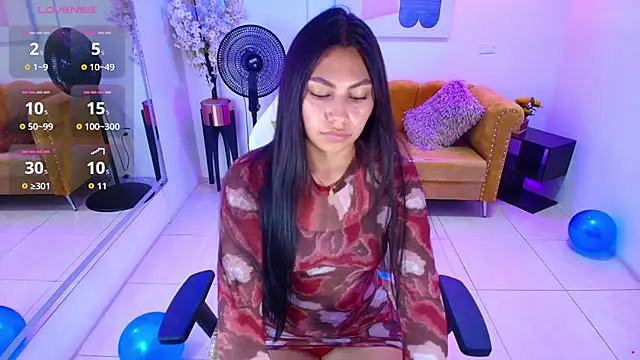 Snapshot of Miia__collins chatting on February 27, 7:35 pm Miia collins online show from February 27, 7:35 pm