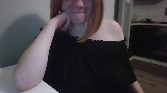 Snapshot of Beatique1 chatting on June 16, 10:54 pm Beatique1 online show from June 16, 10:54 pm