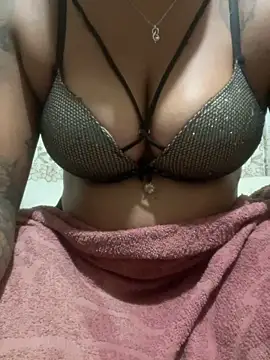 Snapshot of Cibely_Bely chatting on March 2, 12:00 am Cibely Bely online show from March 2, 12:00 am