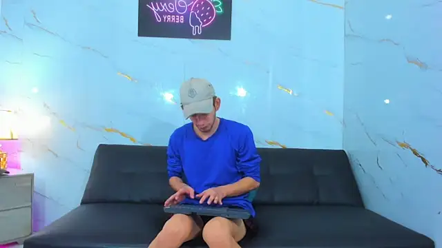 Spicy guys online show from March 14, 1:06 pm