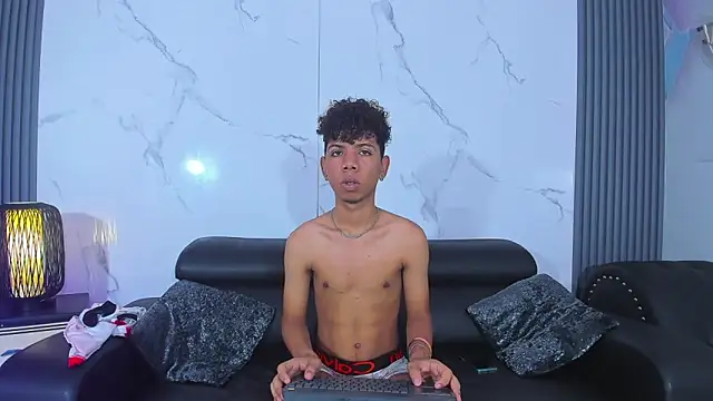 Spicy guys online show from May 18, 1:27 pm