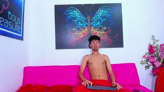 Spicy guys online show from May 5, 1:25 pm