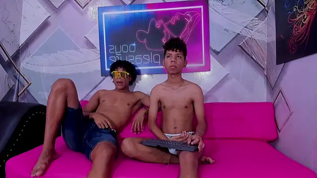 Spicy guys online show from March 8, 12:19 pm