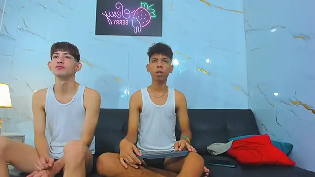 Spicy guys online show from March 29, 1:13 pm