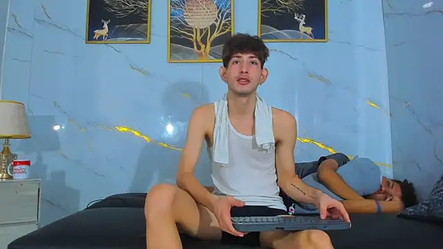 Spicy guys online show from April 12, 1:14 pm