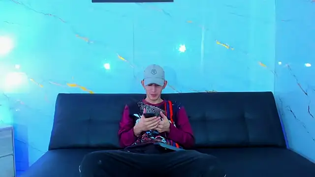 Spicy guys online show from March 7, 1:05 pm