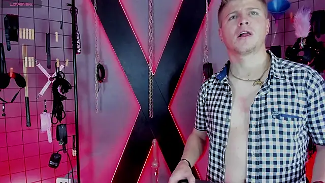 Snapshot of MrJustin_Brianna_BDSM chatting on February 24, 6:53 pm MrJustin Brianna BDSM online show from February 24, 6:53 pm