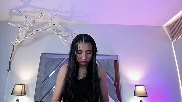 Snapshot of cloe_taylor__25 chatting on March 3, 1:18 pm cloe taylor 25 online show from March 3, 1:18 pm