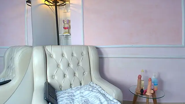 Snapshot of AmyKiss_ chatting on April 29, 12:53 pm AmyKiss online show from April 29, 12:53 pm