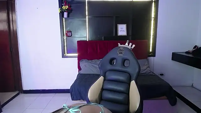 Sweett liia  online show from April 7, 7:48 pm