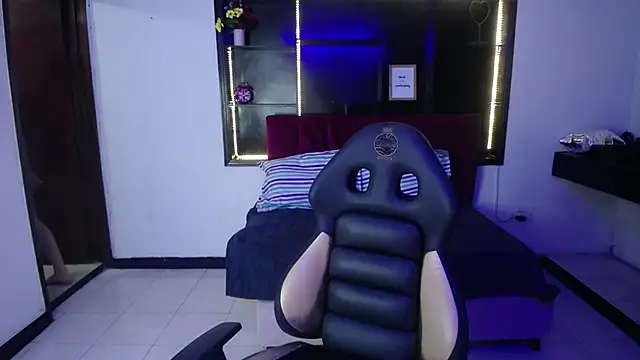 Sweett liia  online show from March 28, 7:48 pm