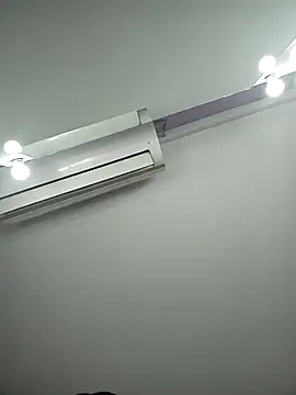 CloeDawson online show from April 3, 11:05 am