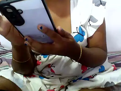 Angel honeybear 143 online show from June 13, 7:17 am