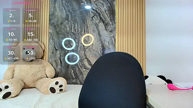 Snapshot of scarlett_lumi chatting on February 20, 10:28 am scarlett lumi online show from February 20, 10:28 am